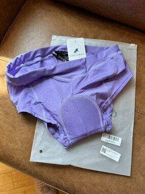 Chevaroo Padded Equestrian Underwear Womens BRAND NEW size Medium Purple